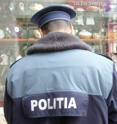 Peste 2.200 de români, sub supravegherea poliţiştilor